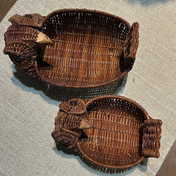 Rattan container - Picture 1 of 4